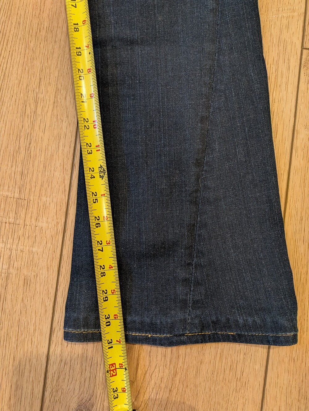 True Religion Joey Low Rise Flare Jeans Dark Wash Size 27 - Picture 5 of 7